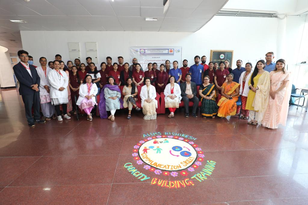 यूथ-20 इंडिया के तहत एम्स ऋषिकेश के नर्सिंग अधिकारियों के लिए कार्यशाला का आयोजन