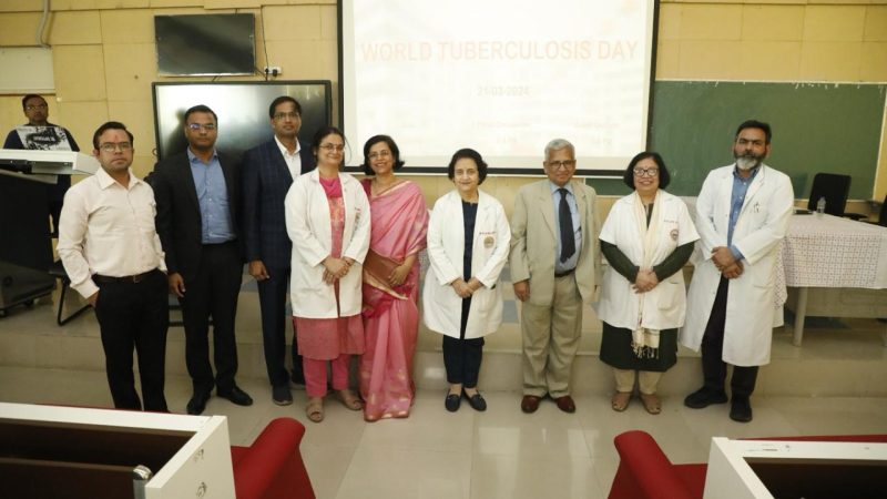 अखिल भारतीय आयुर्विज्ञान संस्थान में पल्मोनरी मेडिसिन विभाग एवं कोर कमेटी एनटीईपी, एम्स ऋषिकेश के संयुक्त तत्वावधान में विश्व टीबी दिवस के उपलक्ष्य में अंतर्विभागीय प्रश्नोत्तरी क्विज प्रतियोगिता