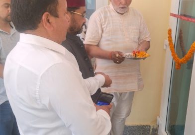 जिला चिकित्सालय उत्तरकाशी में दो नई डायलिसिस मशीनों का विधिवत उद्घाटन