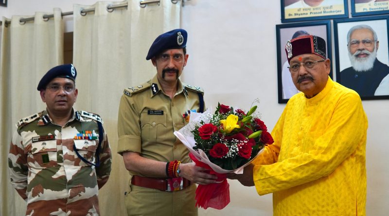 आईटीबीपी के महानिरिक्षक ने की महाराज से शिष्टाचार भेंट