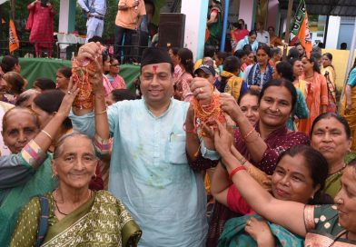 रक्षा बंधन कार्यक्रम में बतौर मुख्य अतिथि पहुंचे वरिष्ठ भाजपा नेता एवं बीकेटीसी अध्यक्ष हेमंत द्विवेदी